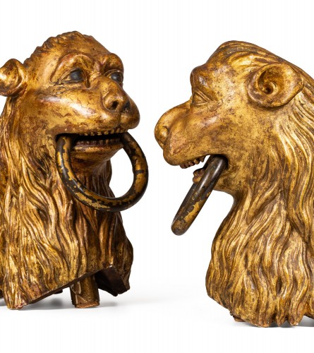 Ensemble de deux têtes de lions en bois sculpté et doré, Italie venise 1760 - Cavagnis Lacerenza