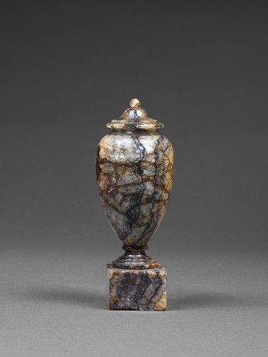 Vase Miniature, Angleterre, XIXe Siècle - Objet de décoration Style 