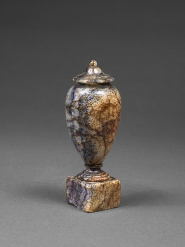 Objet de décoration  - Vase Miniature, Angleterre, XIXe Siècle