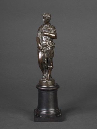 Sculpture Sculpture en Bronze - Jeune homme en armure - Attr. à Andrea di Alessandri, Il Bresciano (Florence, 1550-1575)