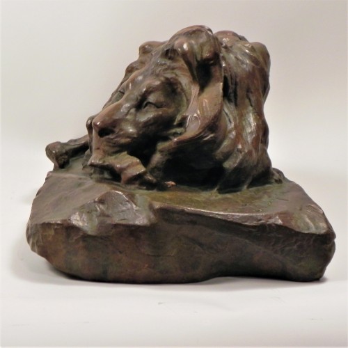Josuë DUPON (1864-1935) Lion couché Bronze (vers 1908) - 