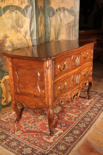 Furniture  - 18th C Louis XV “sauteuse Commode”.  In walnut wood. From Provence.