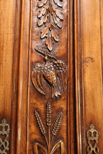 Late 18th C marriage armoire (wardrobe) from Provence. In walnut wood. - Furniture Style Louis XV