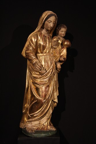 Vierge à l’Enfant en bois doré et polychrome, Sud de la France  XVIIIe siècle - Sculpture Style 