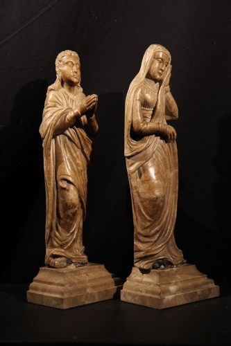 Statuettes en albâtre éléments de calvaire, la Vierge et St Jean - Espagne XVIe siècle - Chatelan Antiquités