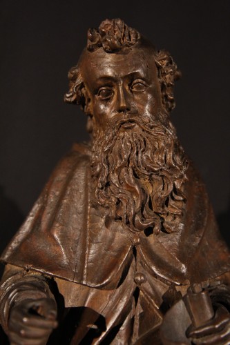 XVIIe siècle - Saint Paul. Statuette en bois de noyer finement sculpté du XVIIe siècle