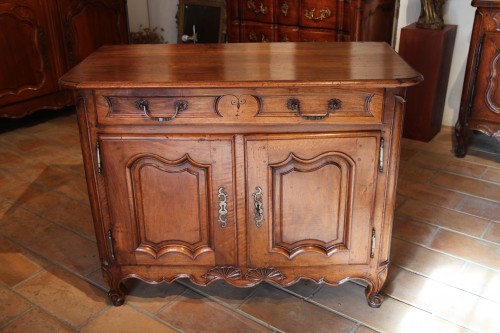 18th C Louis XV Buffet (sideboard) From Provence. - Furniture Style Louis XV