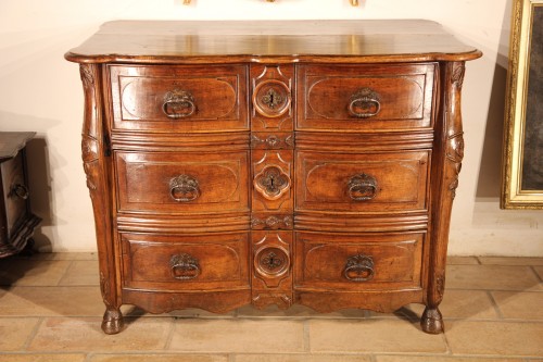 Commode Louis XIV dite Mazarine, travail languedocien du début du XVIIIe siècle - Mobilier Style Louis XIV