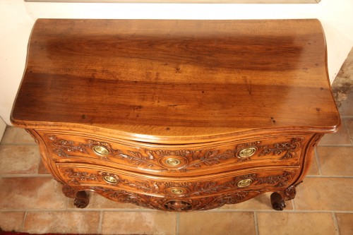  - 18th C Provencal marriage commode said « with lunettes ». In walnut wood.