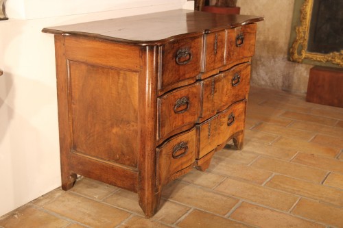 Furniture  - Early 18th C Louis XIV commode in walnut
