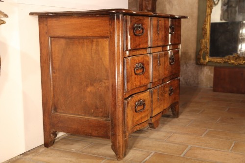 Early 18th C Louis XIV commode in walnut - 