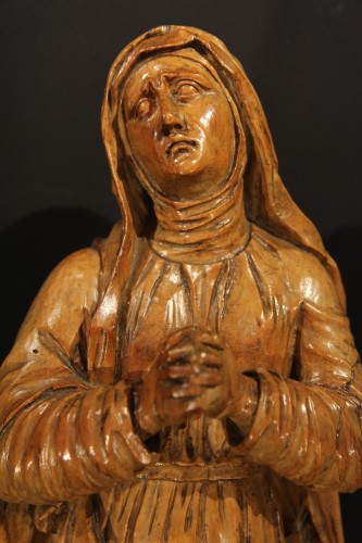 Vierge de douleur, sculpture en bois de noyer, Italie circa 1600 - 