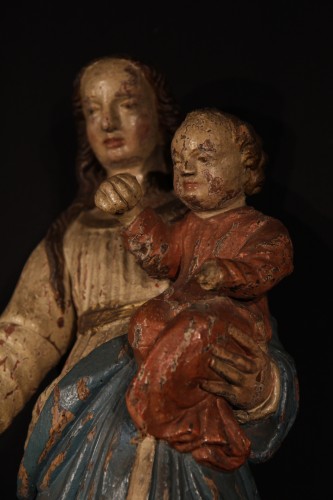 Vierge à l’Enfant en bois sculpté et polychrome, Franche Comté fin XVIe - Sculpture Style 