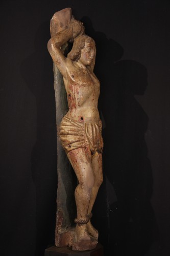 Sculpture Sculpture en Bois - Saint Sébastien statue en bois sculpté et polychrome Espagne XVIe siècle