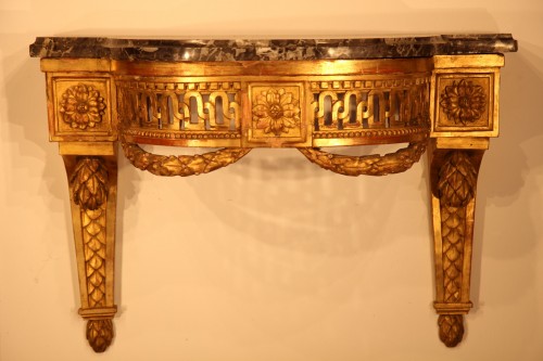 19th C Small Louis XVI sconce console in carved and gilded wood. - Furniture Style 