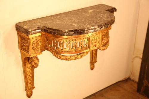 19th century - 19th C Small Louis XVI sconce console in carved and gilded wood.