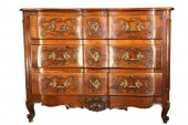 Commode dite « en arbalète » de la région d’Aix-Marseille XVIIIe siècle