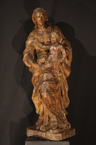 17th C Virgin and Child in carved wood. From Provence. - Sculpture Style 