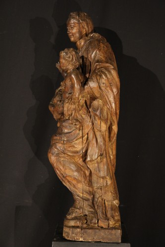  - 17th C Virgin and Child in carved wood. From Provence.