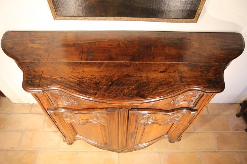 Mobilier Buffet - Important buffet d’apparat Louis XV fortement galbé, Rouergue.