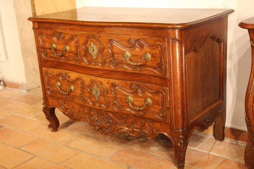 Commode nîmoise en bois de noyer, Provence XVIIIe siècle - Chatelan Antiquités