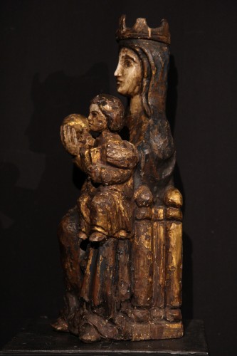 14th-15th c Virgin in majesty called Sedes Sapientiae - Sculpture Style 