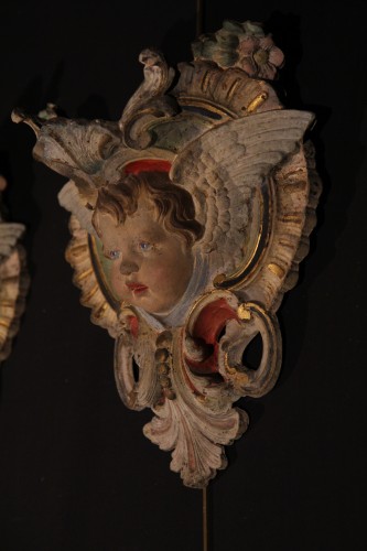 Decorative Objects  - Pair of polychromed cast iron winged angel heads