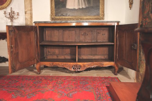 Important buffet de chasse en bois de noyer blond Provence époque XVIIIe - Mobilier Style 