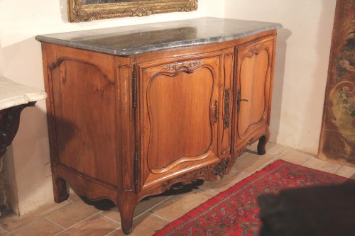 Furniture  - 18thC Important hunter buffet (dresser) in blond walnut wood, from Provence
