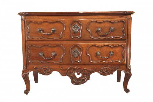 Commode sauteuse nîmoise Rocaille, d'époque XVIIIe