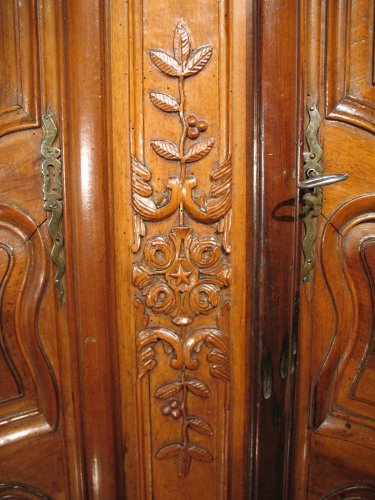 Armoire de mariage gardoise, XVIIIe siècle - Mobilier Style Louis XV