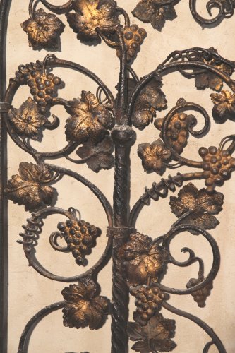 Paire de grilles en fer forgé, travail d’époque XVIIIe - Chatelan Antiquités