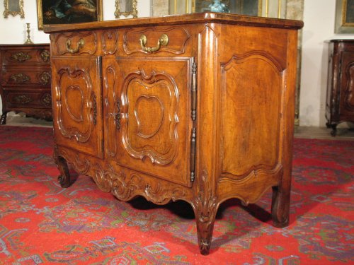 Buffet Crédence Louis XV, travail provençal du XVIIIe siècle - Mobilier Style Louis XV