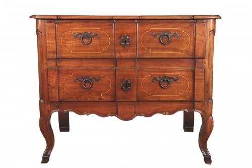 Commode sauteuse aixoise d’époque XVIIIe