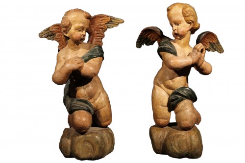 17thC Pair of angels in polychrome wood. Alpine work, Tyrol or Savoy.