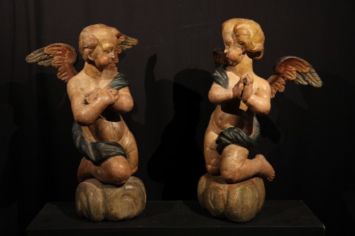 17thC Pair of angels in polychrome wood. Alpine work, Tyrol or Savoy. - Sculpture Style 