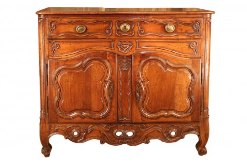 Late 18th C Marriage buffet (sideboard) from the Languedoc. In walnut wood.