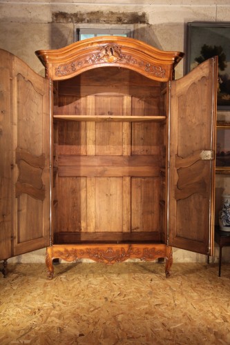 Last 18thC marriage armoire from Arles (Provence). In walnut wood. - 