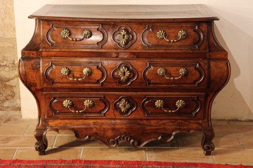 Early 18thC French  Regence chest of drawers called “commode tombeau&quot; - Furniture Style French Regence