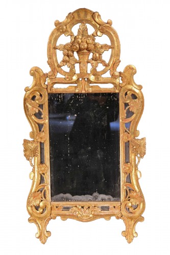 Late 18th C mirror with glazing bead, in gilt wood, Provencal work.