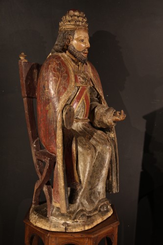 Saint Peter as Supreme Pontiff. Late 16th C statue from Northern France. - 