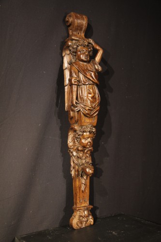 17th century - 17th C French School Pair of carved walnut wood pilasters
