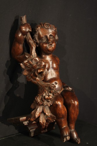 Sculpture  - 18th C Putto in carved walnut wood