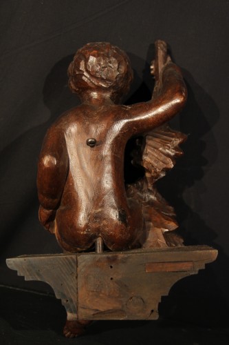 18th C Putto in carved walnut wood - 