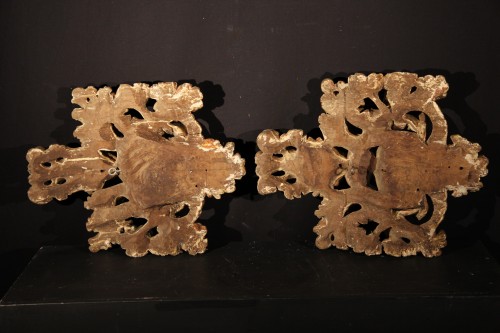 Pair of ornemental motifs in carved and gilt wood. Spanish 17th C Baroque. - 
