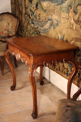 Table d’apparat Louis XV en bois de merisier - Travail languedocien du XVIIIe siècle - Chatelan Antiquités