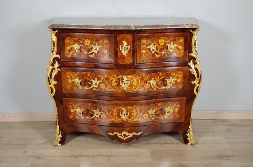 Commode Napoléon III en marqueterie bronzes dorés - Mobilier Style Napoléon III