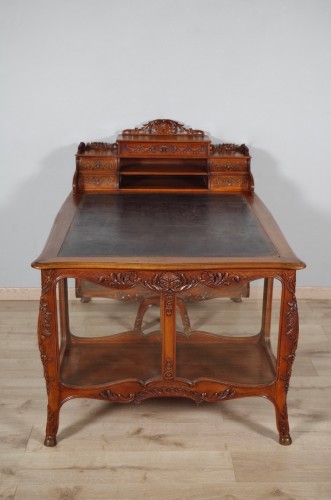 Art nouveau - Double-sided walnut desk circa 1900