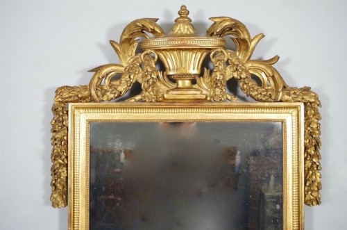 Mirrors, Trumeau  - Louis XVI gilt mirror with pediment