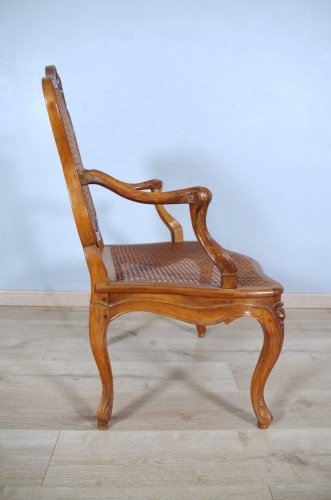 Antiquités - Fauteuil époque Louis XV estampillé Nogaret